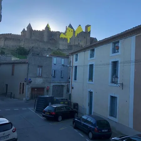 Neuf Avec Vue Sur La Cite Medievale شقة